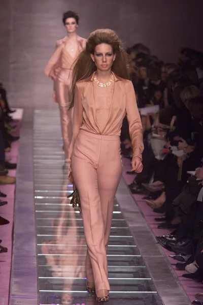 Look 8
